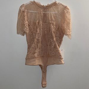 Fate NWT Lace Short Sleeve Bodysuit